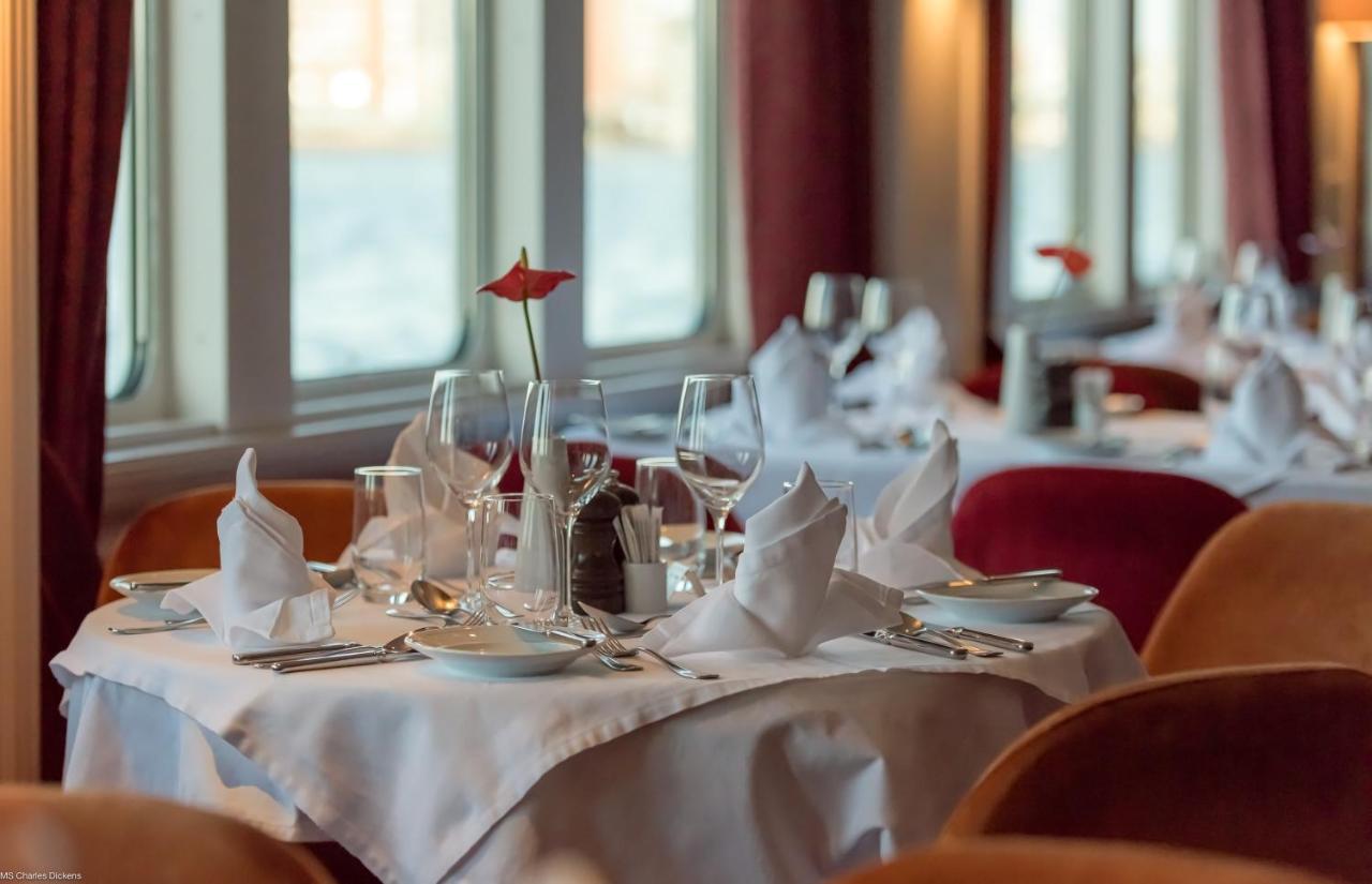 Select Ms Charles Dickens Neuss Hotel Bagian luar foto