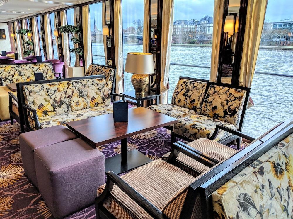 Select Ms Charles Dickens Neuss Hotel Bagian luar foto